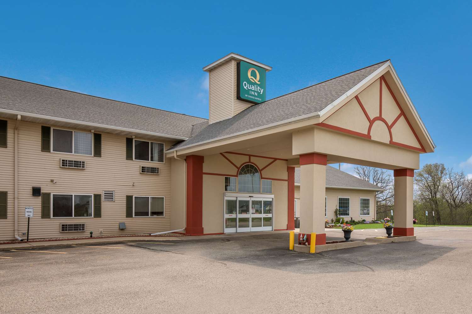 Quality Inn Edgerton, WI 38/39