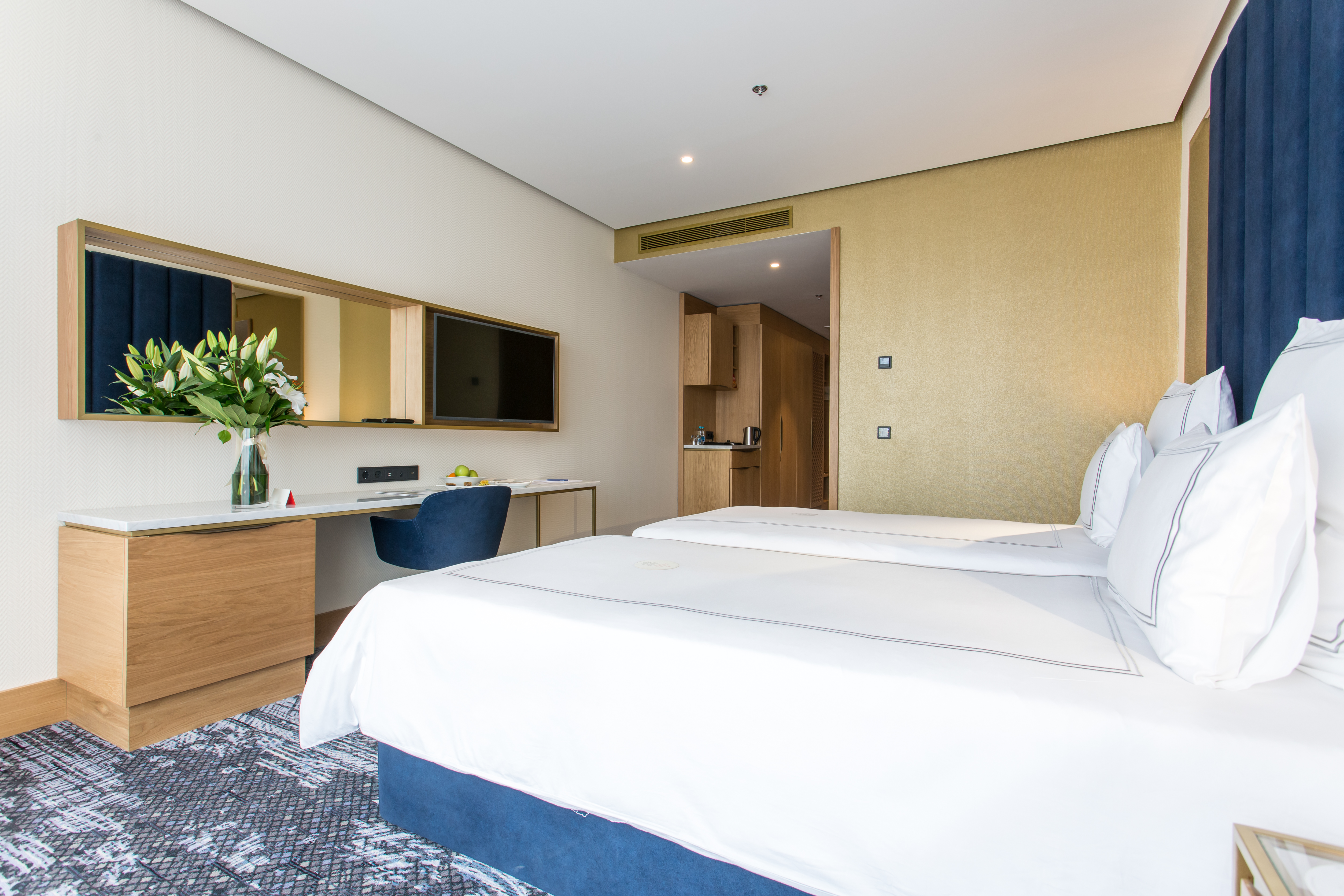 Standard, Double or Twin Bed