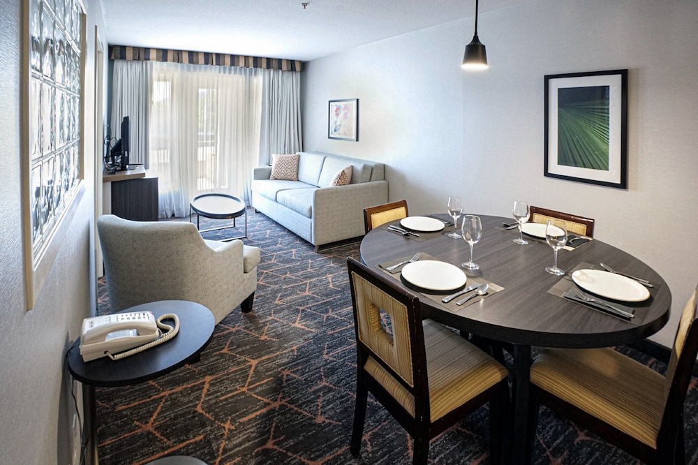 Holiday Inn Osoyoos 65/81