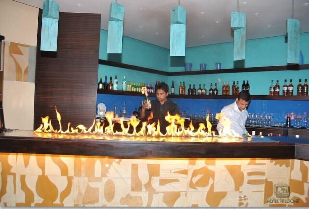 Hotel Hilltone 9/50