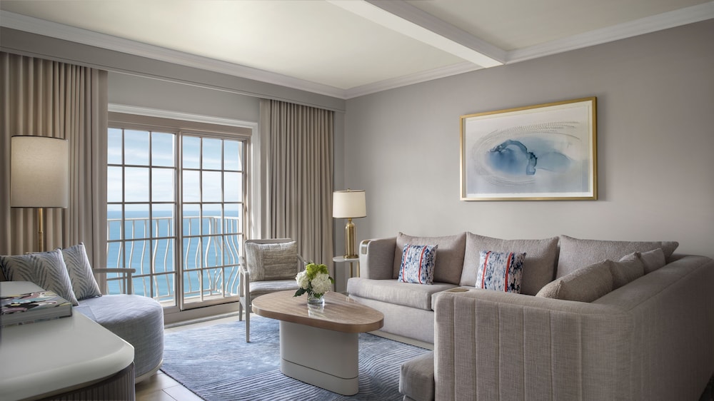 Ritz Carlton Naples 35/64