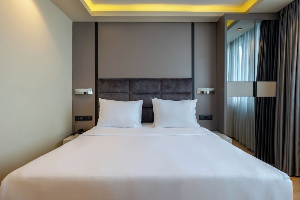 STANDARD, DOUBLE BED