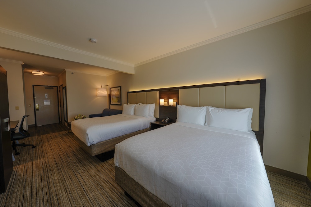 Holiday Inn Express Hotel Suites Santa Clara Silicon Valley 30/75