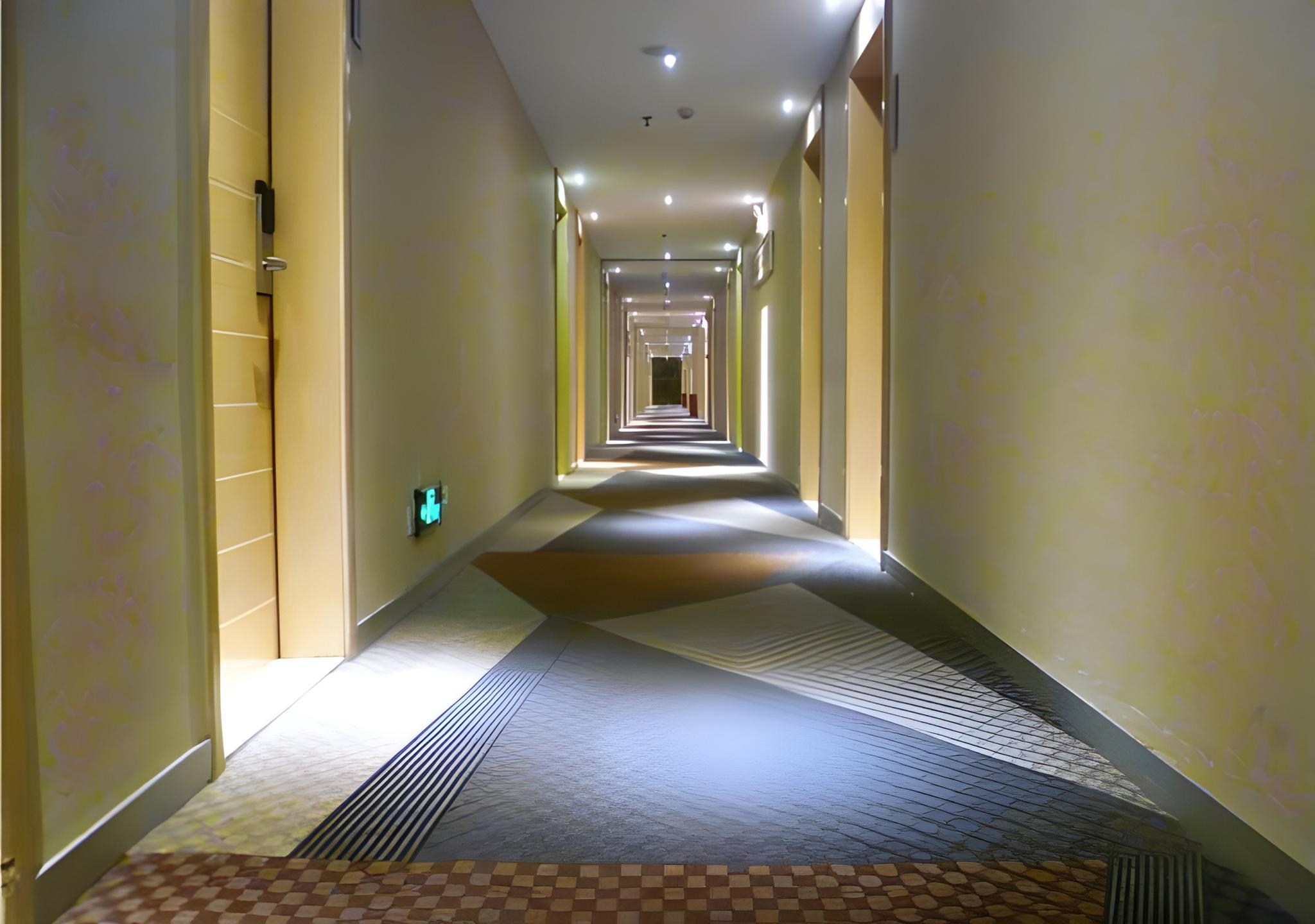 City Comfort Inn Jingmen Zhongxiang Chengtian Huafu 32/50
