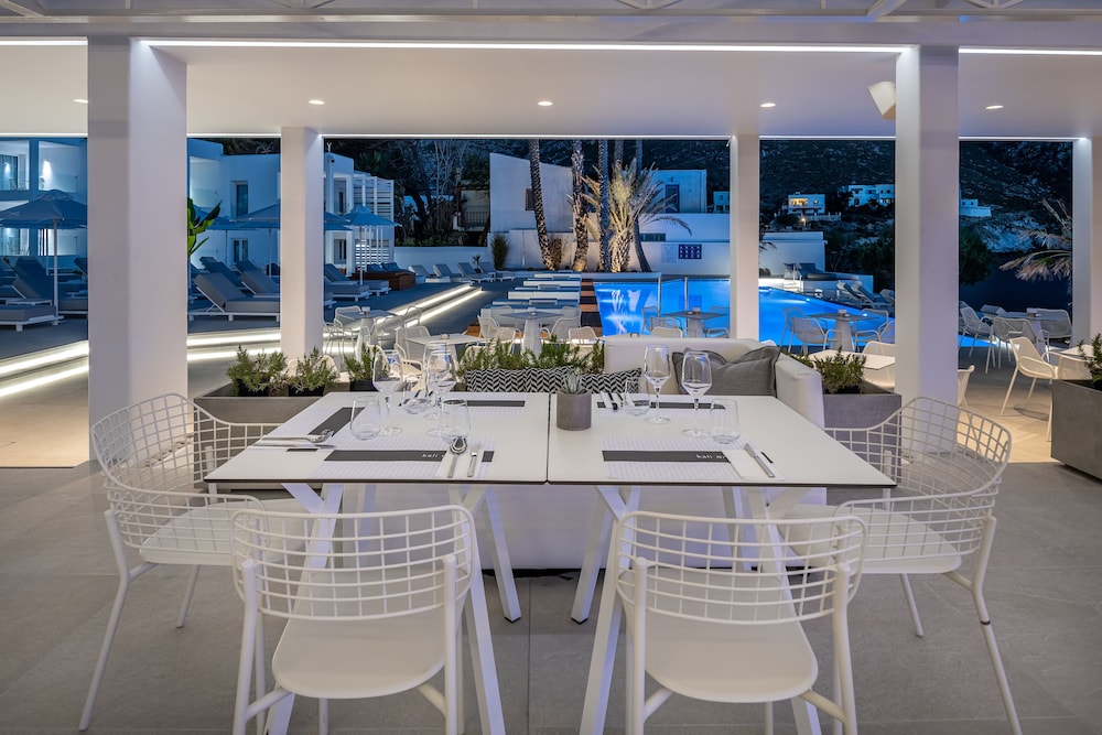 Kantouni Beach Hotel 33/49