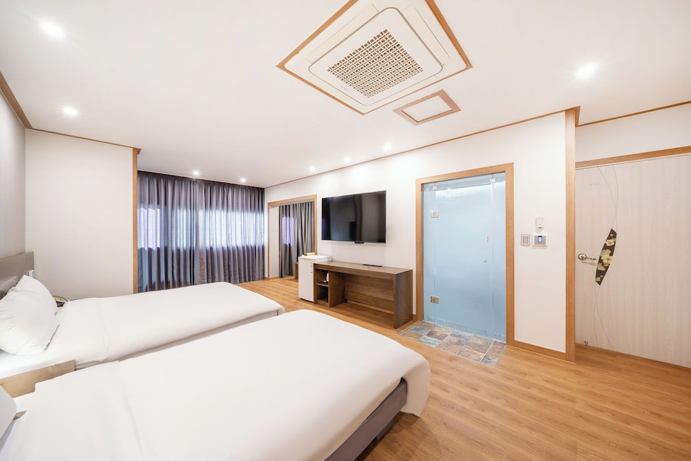 Pearl Business Hotel 13/50
