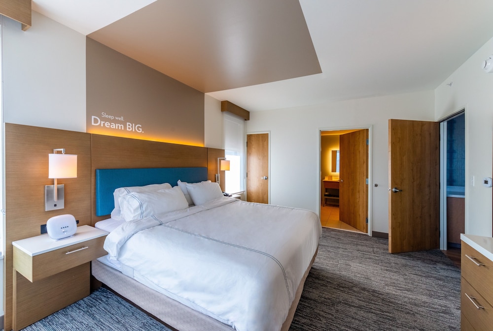 Staybridge Suites Rochester - Mayo Clinic Area 15/82