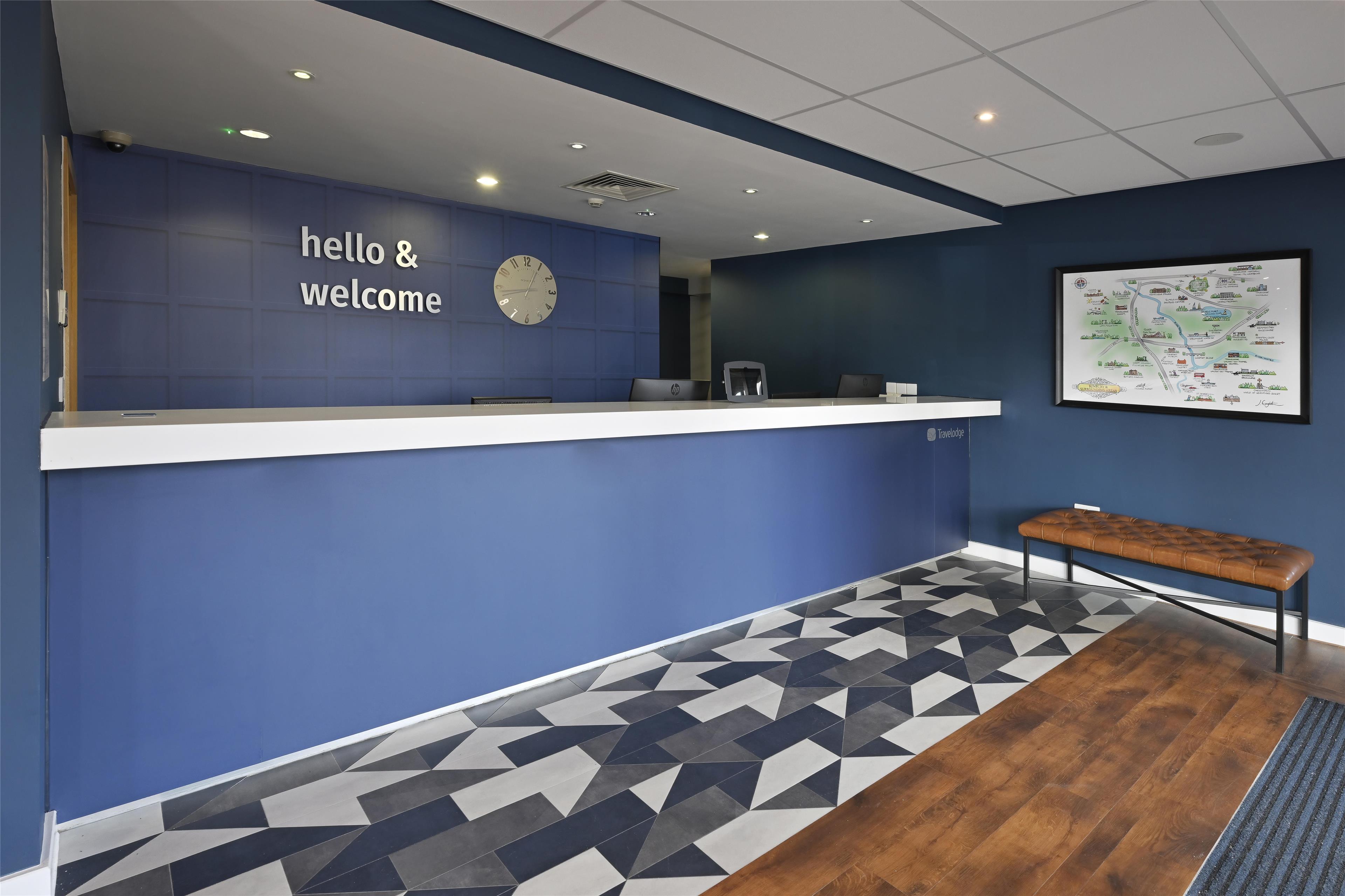 Travelodge Sunbury M3 2/29