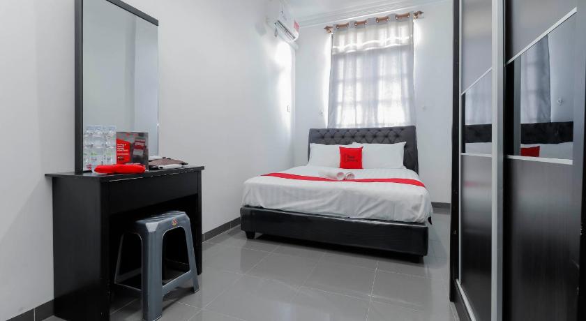 Reddoorz Plus Near Batam City Square 12/29