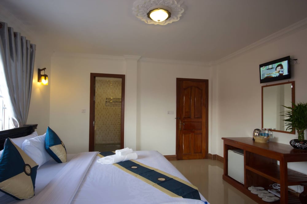 Tareach Angkor Villa 12/25