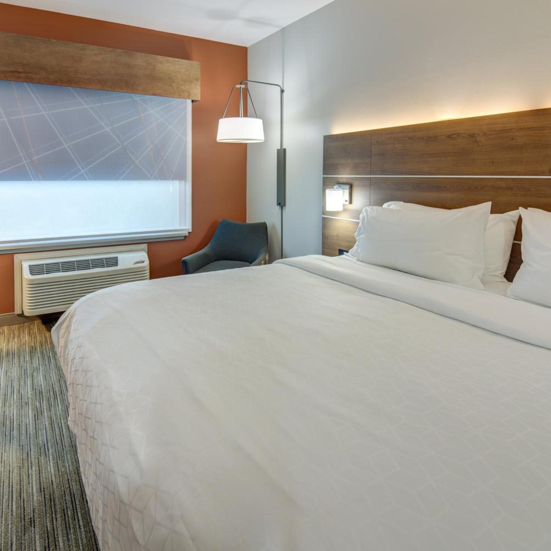 Xtra Space, Standard, King Bed