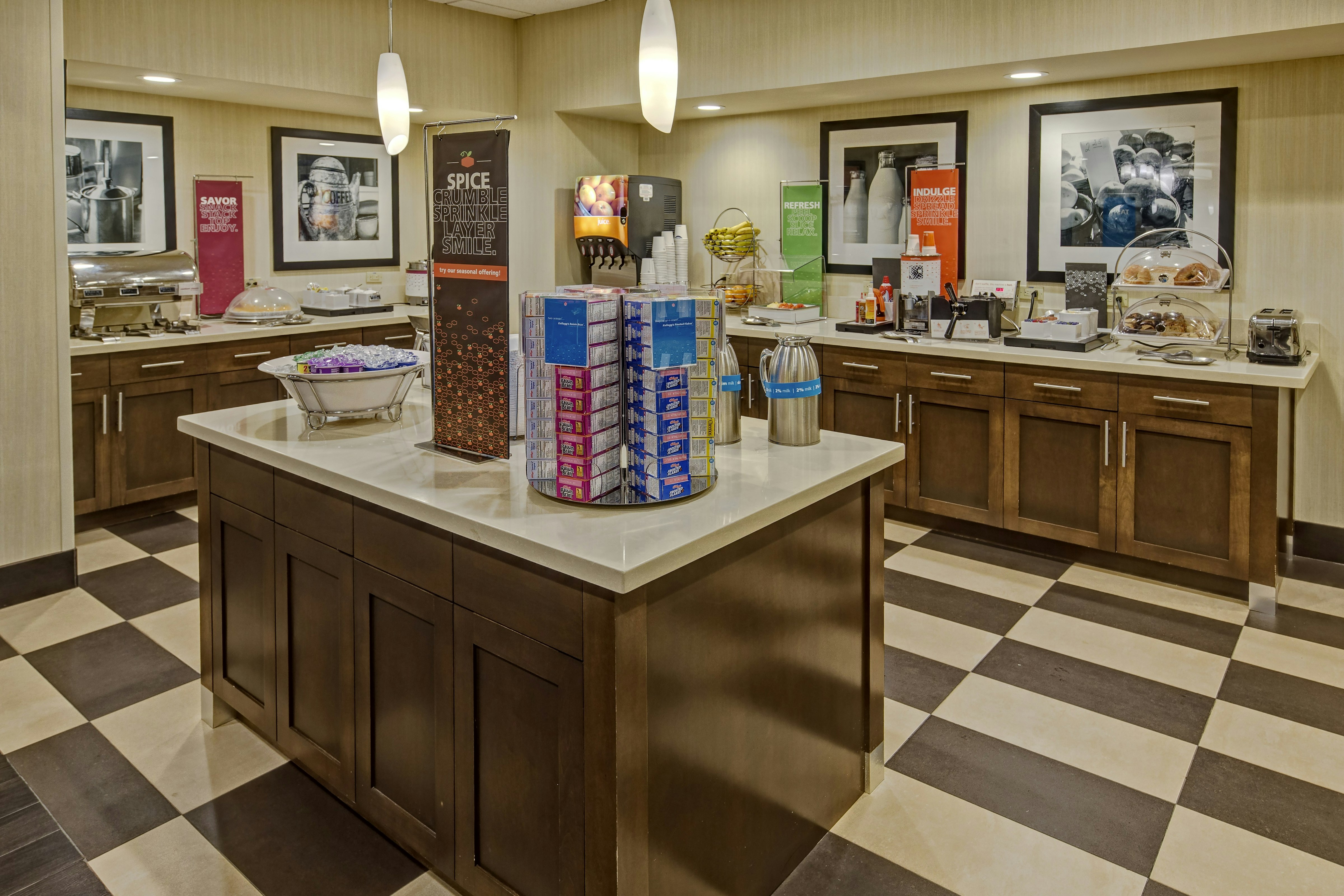 Hampton Inn Houston Baytown 11/34