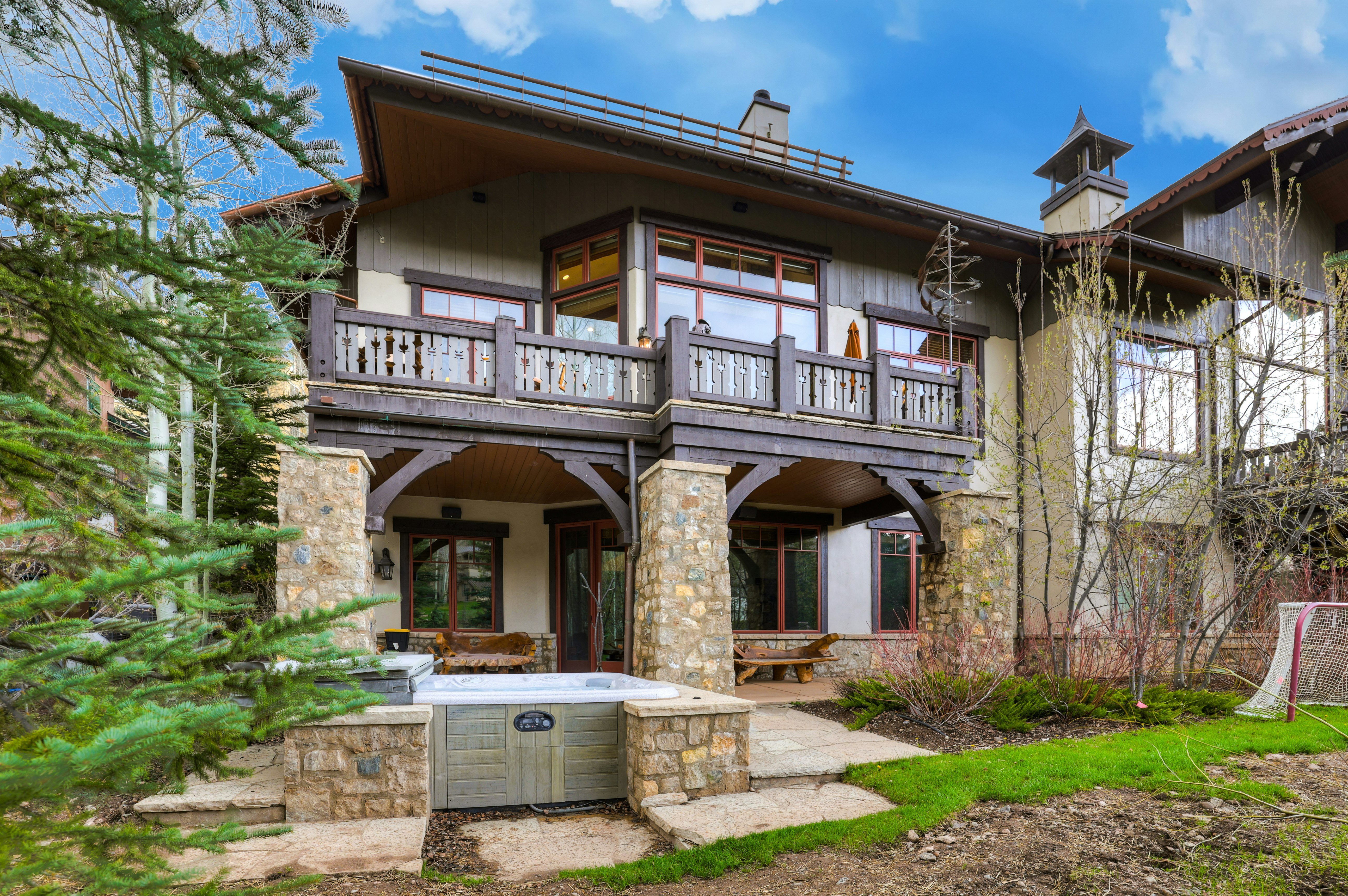 Vail Resorts' Legendary Lodging at Ritz-Carlton Residences 1/50