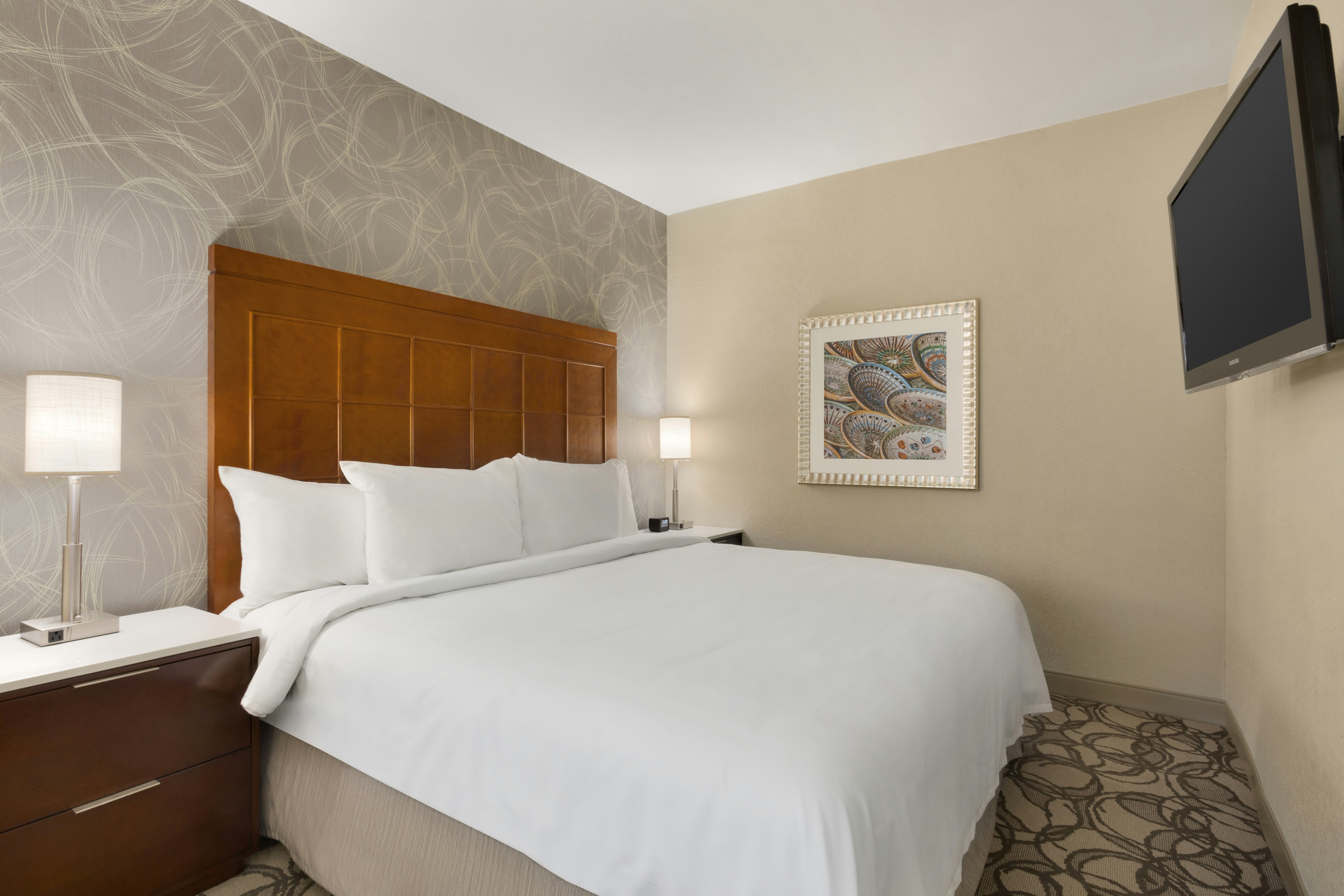 2 BEDROOMS, SUITE, 2 KING BEDS, 2 BATHROOMS