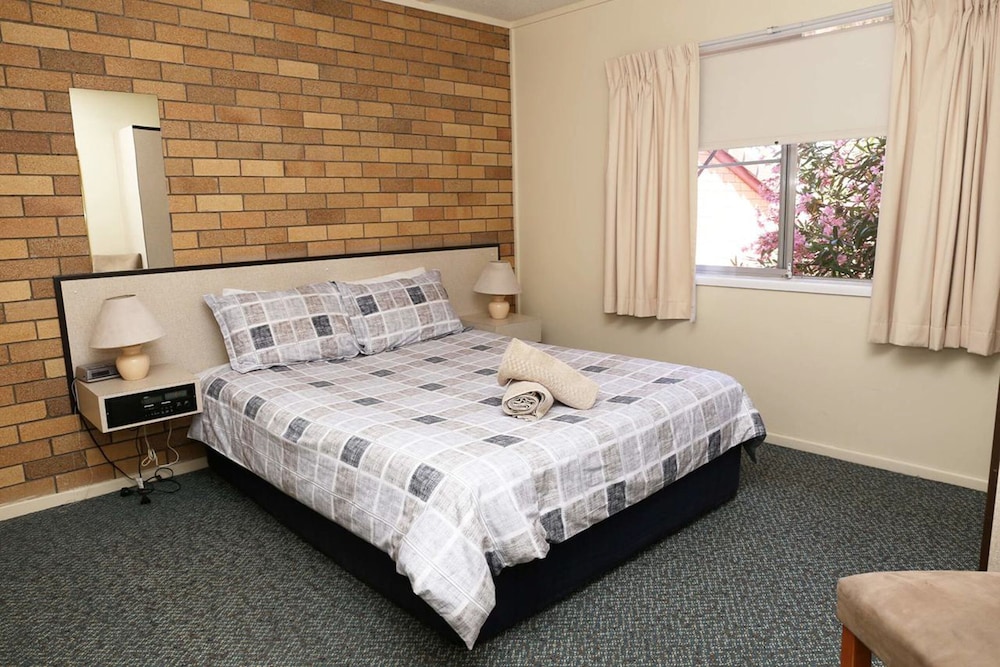 Westwood Motor Inn 22/50