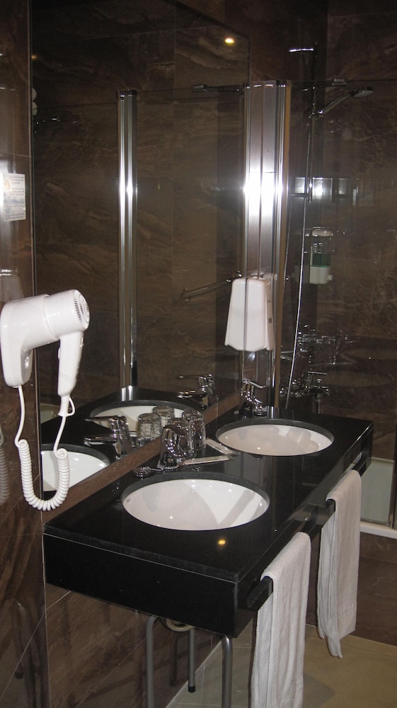 Hotel Navarro 38/47