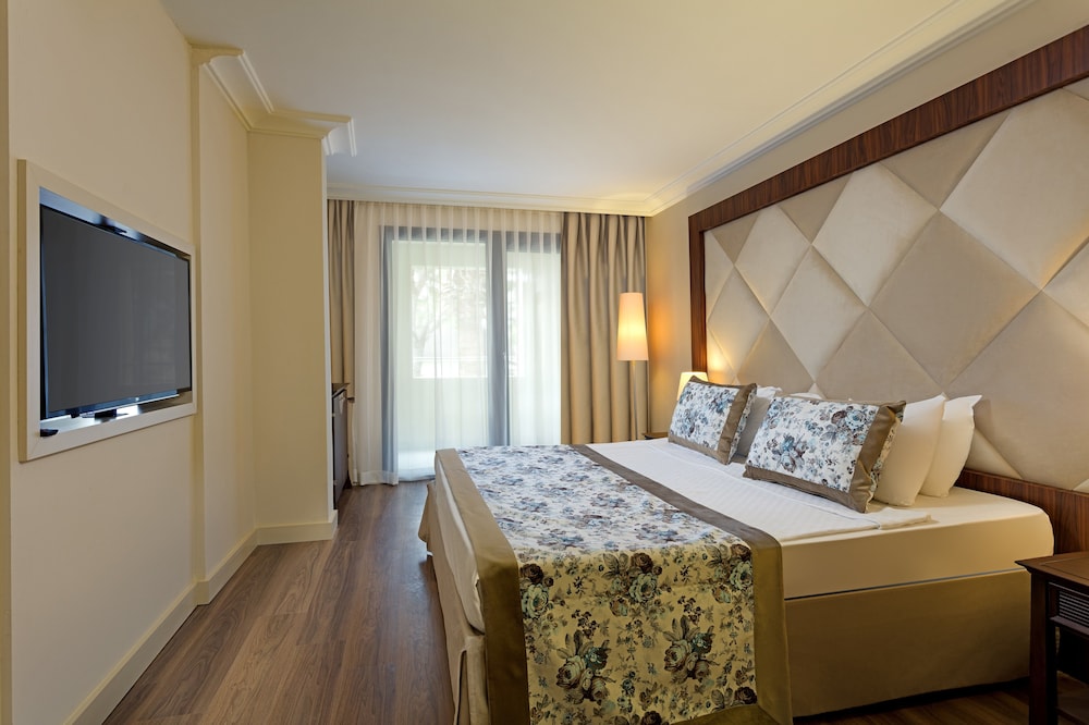 Seven Seas Hotel Life 16/50