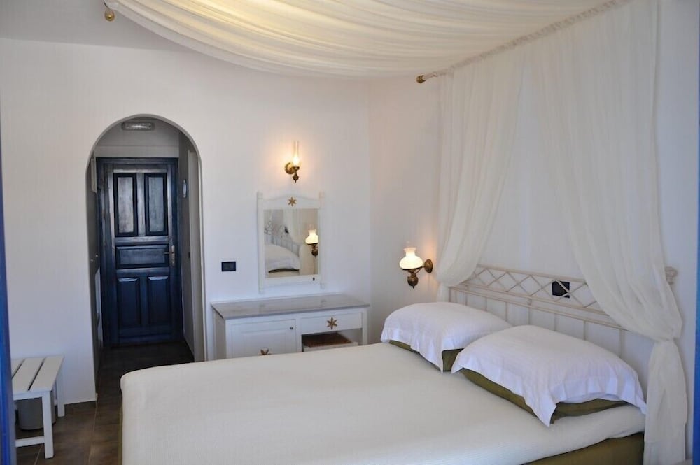 Vrahos Boutique Hotel 33/80