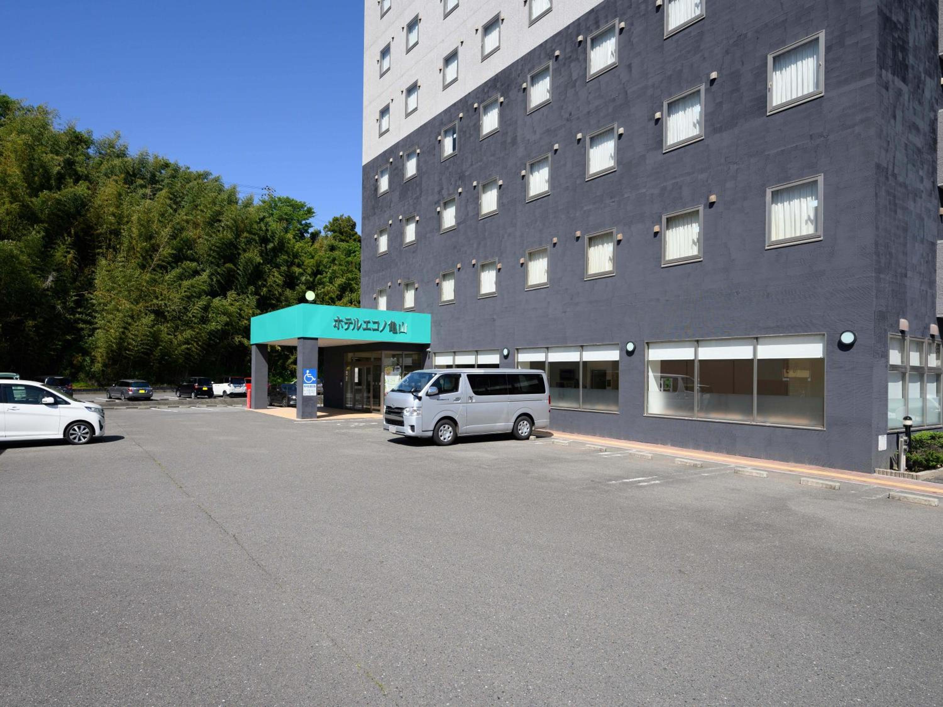 Hotel Econo Kameyama 83/85