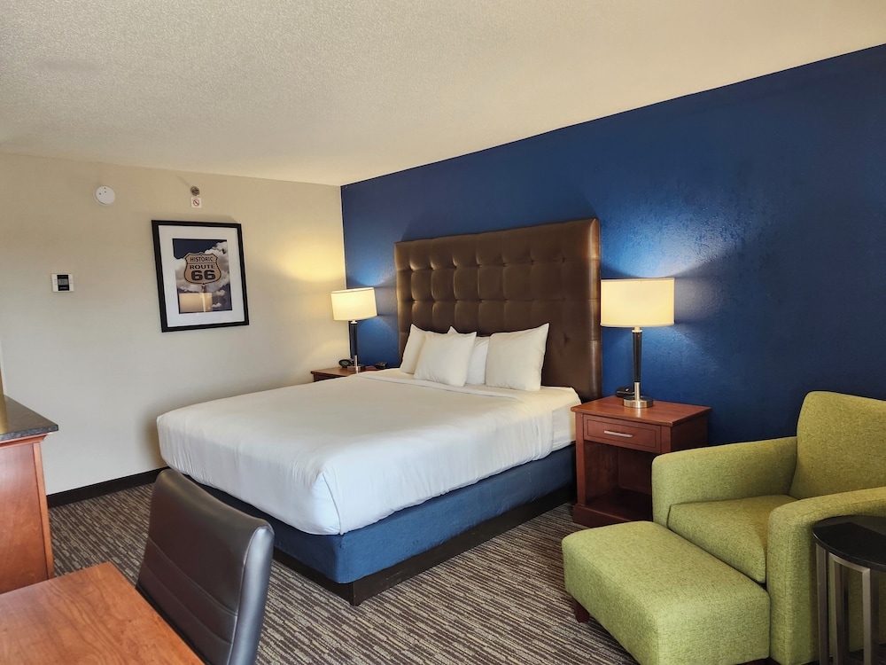 Heritage Inn & Suites St. Louis/Fenton, Trademark by Wyndham 17/60