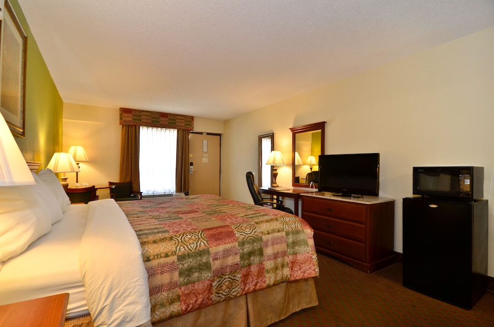 Best Western Fayetteville Inn 17/42