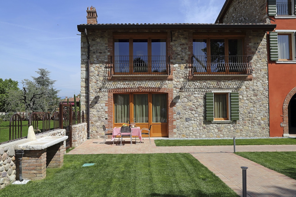 Residence Borgo Mondragon 40/44