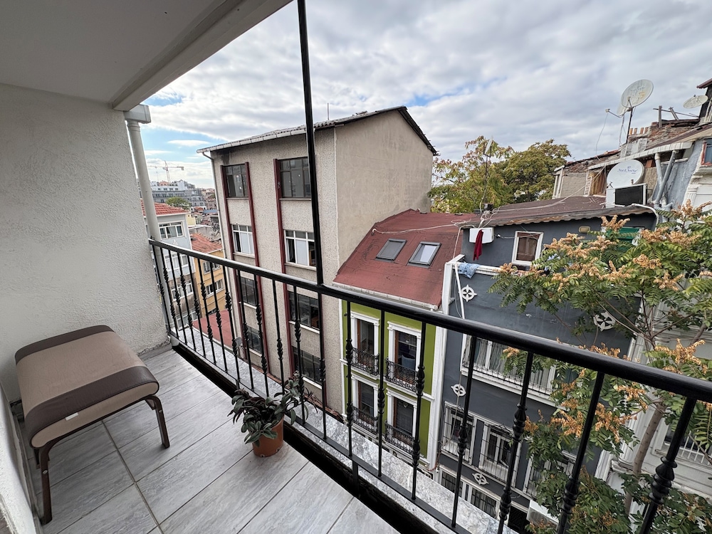 Taksim Green Suites 2/31