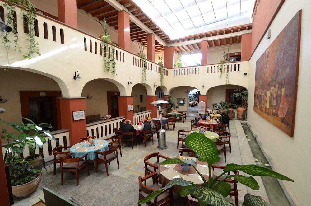 Hotel Casa Antigua 60/69
