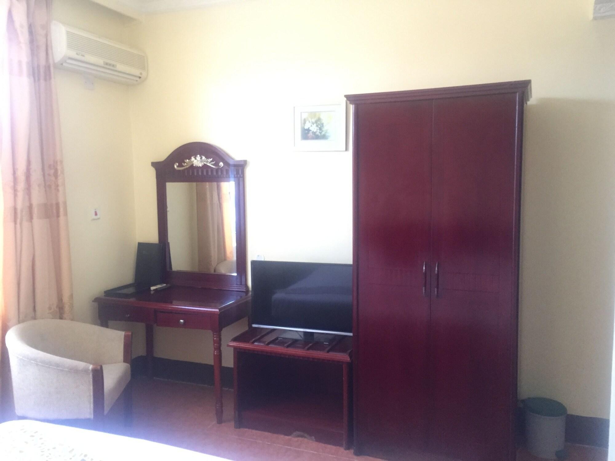 Rungwe Palace Hotel 8/16