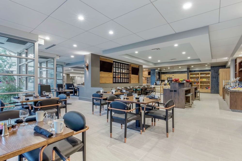 Doubletree By Hilton Birmingham Perimeter Park 42/58