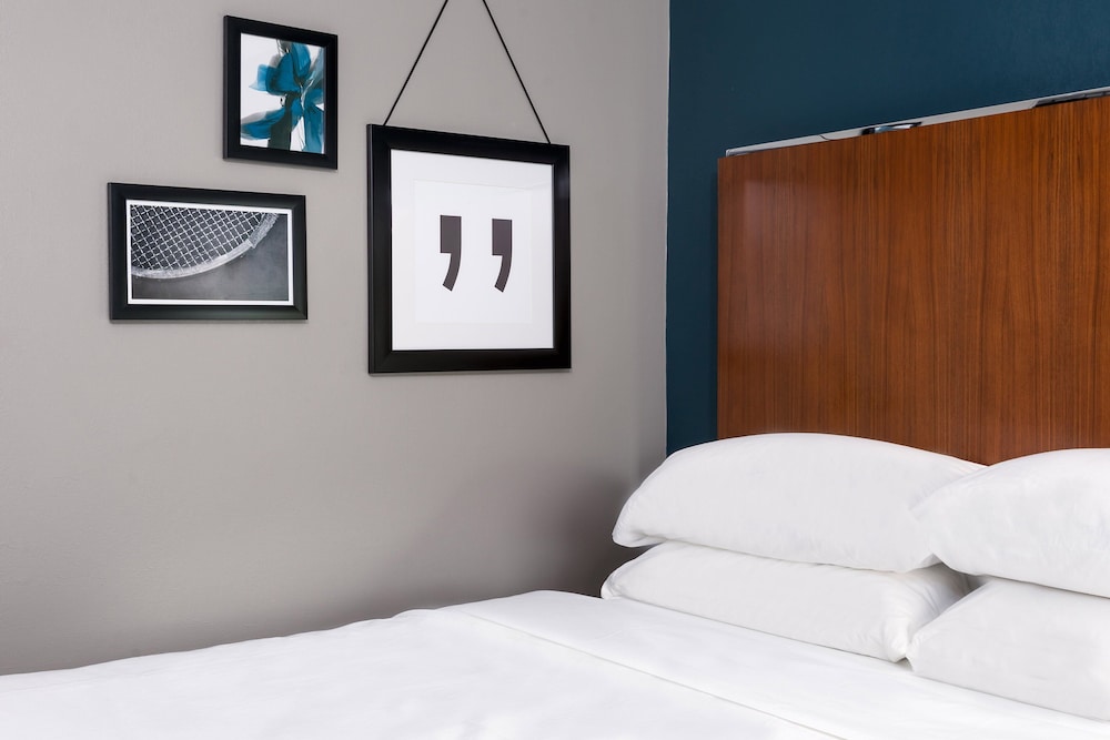 Four Points by Sheraton Huntsville Airport 8/33