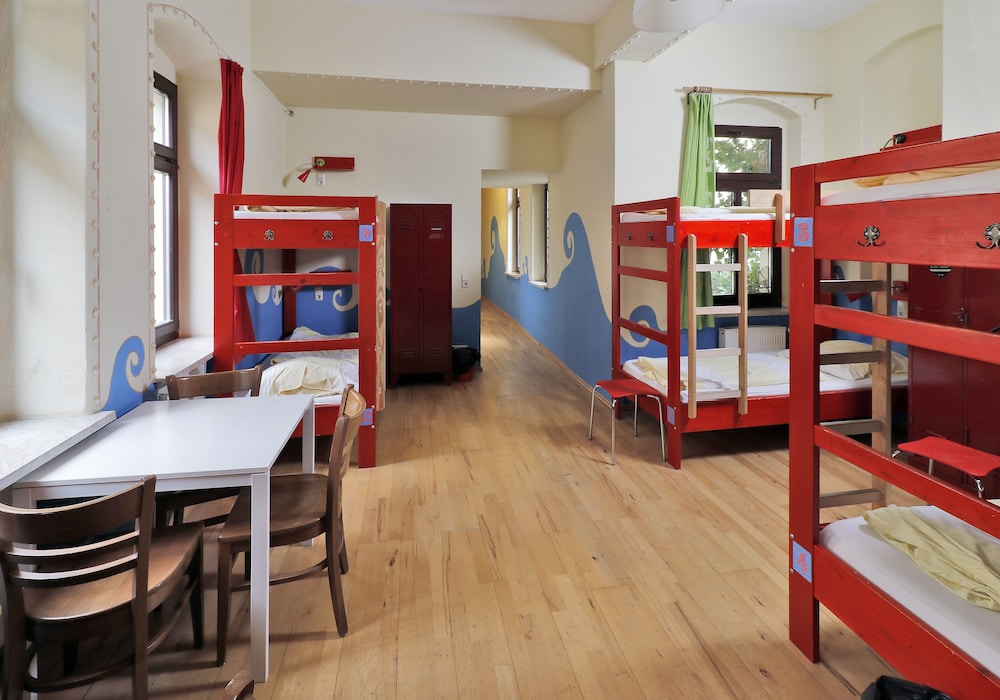 Hostel Mondpalast 62/73