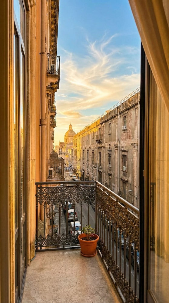 Palazzo Bruca 45/47