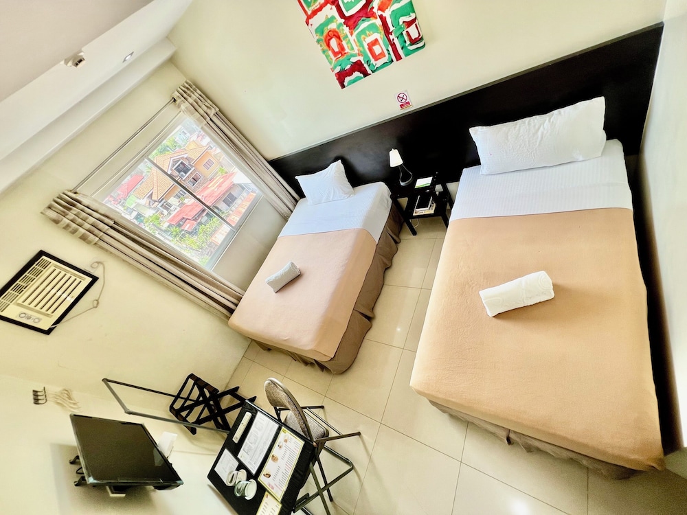 Canberry Hotel 25/49