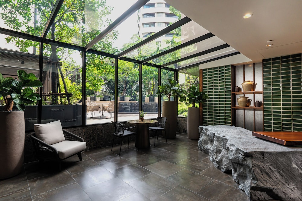 Gardina Asoke Hotel & Residence 22/49