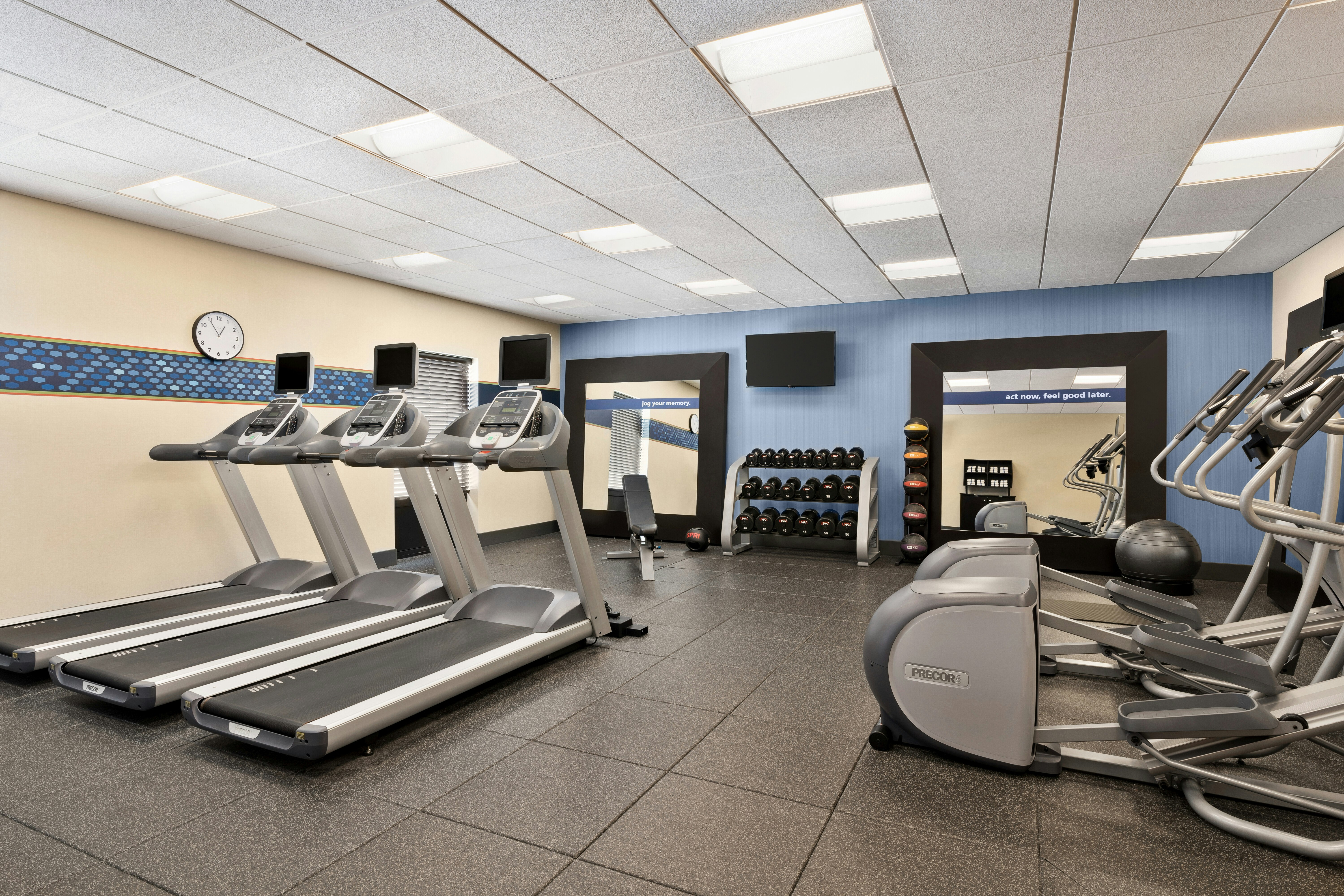 Hampton Inn and Suites Mount Joy Lancaster West 30/43