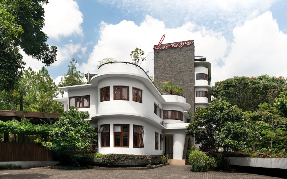 House Sangkuriang 10/69