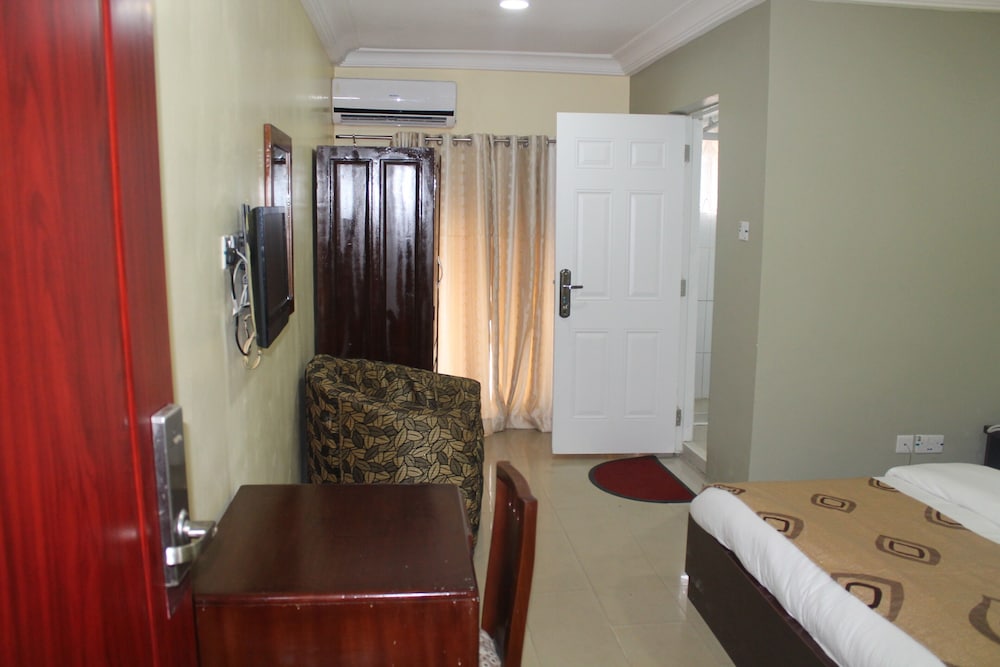 Dayspring Hotel 1 13/21