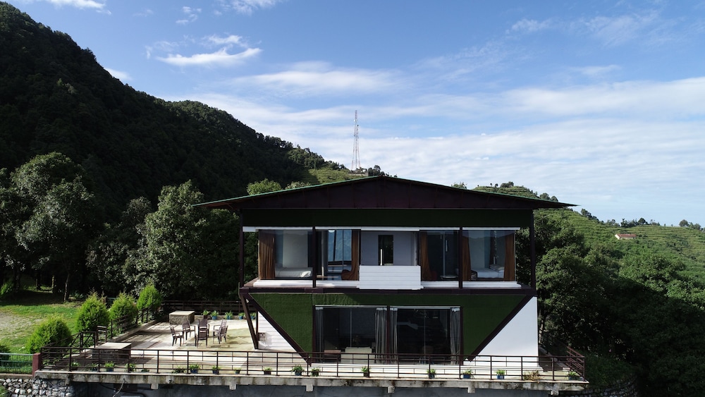 Aamari Resorts 8/51