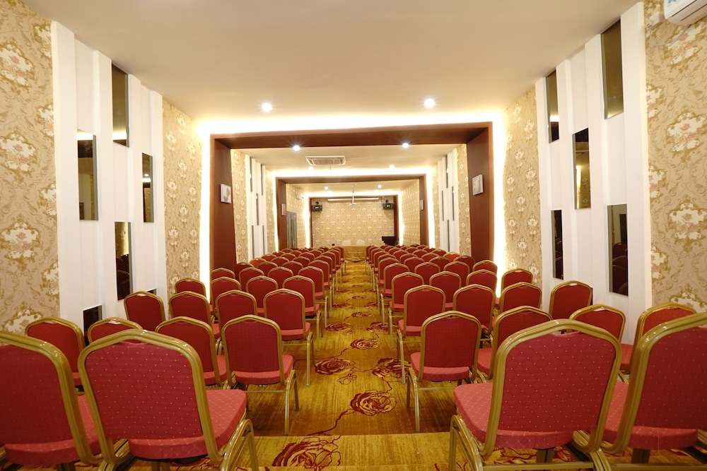 Green Rose Hotel 26/30