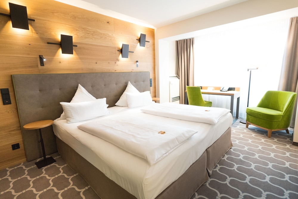 Hotel Olymp Munich 20/81
