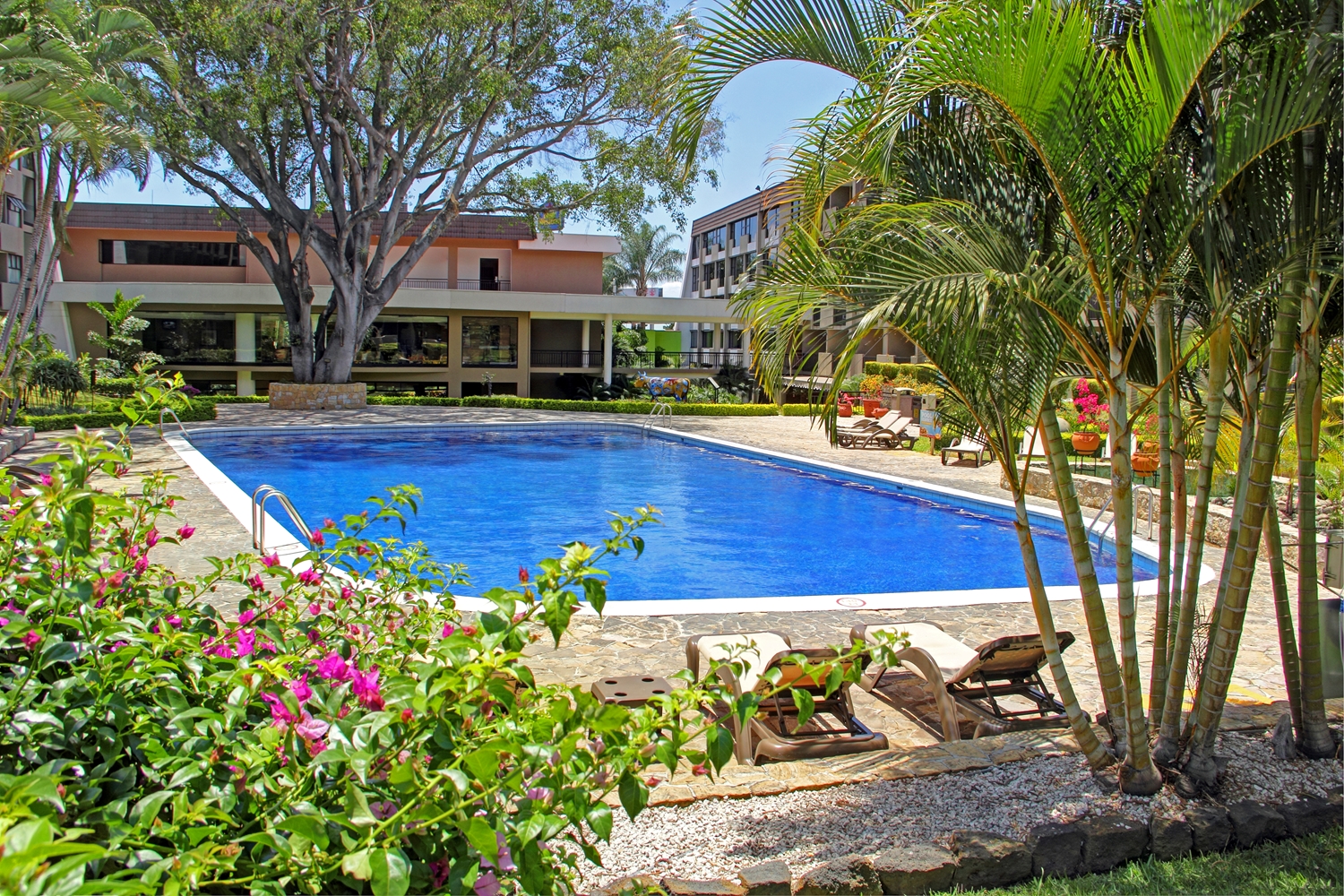 Irazu Hotel And Studios 20/22