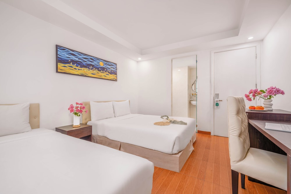 Haya Beach Hotel 12/49