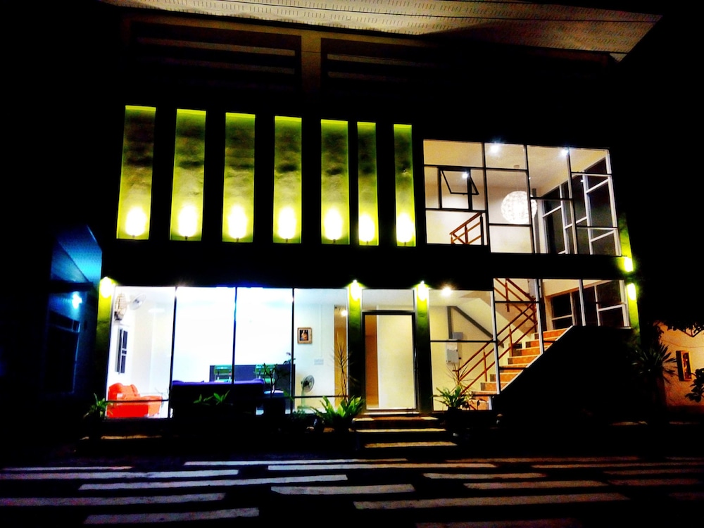 Green Home Resort 6/24