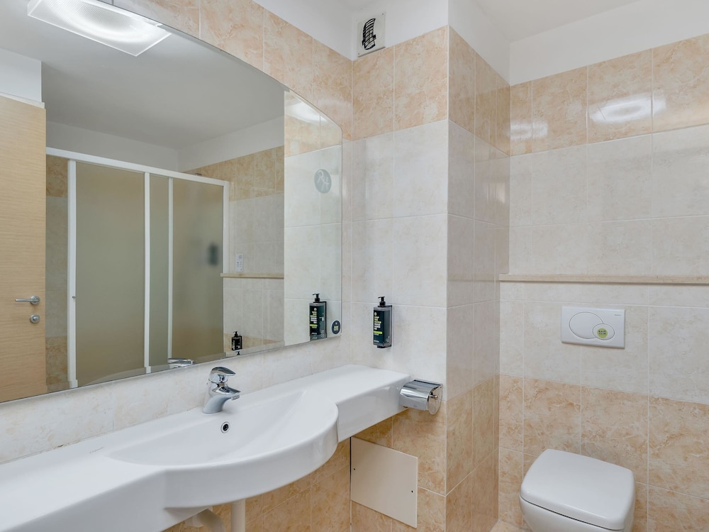 B&B HOTEL Settimo Torinese 50/50
