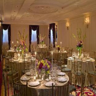 Signature, Palace, Suite, King Bed, Corner, Accessible