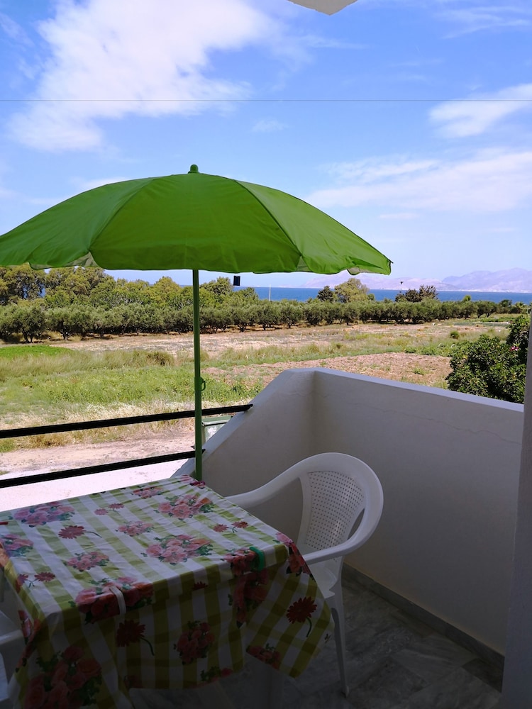 Yiannis Apartments Kos 22/25