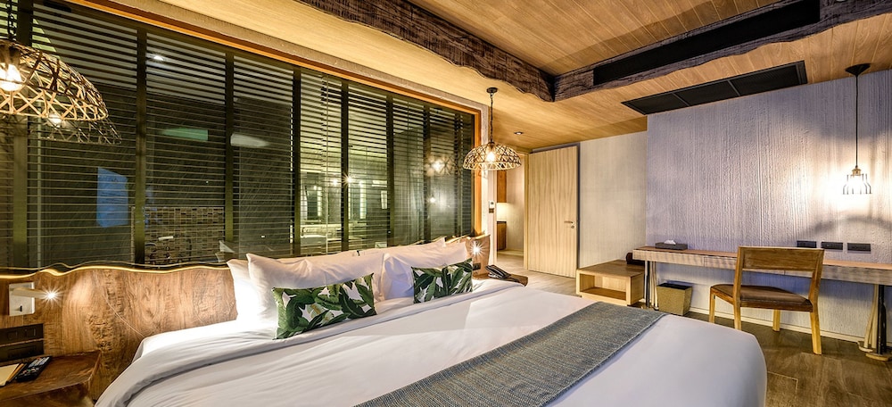 2 BEDROOMS, FAMILY SUITE