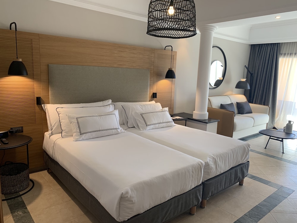 The Level At Melia Villaitana 15/50