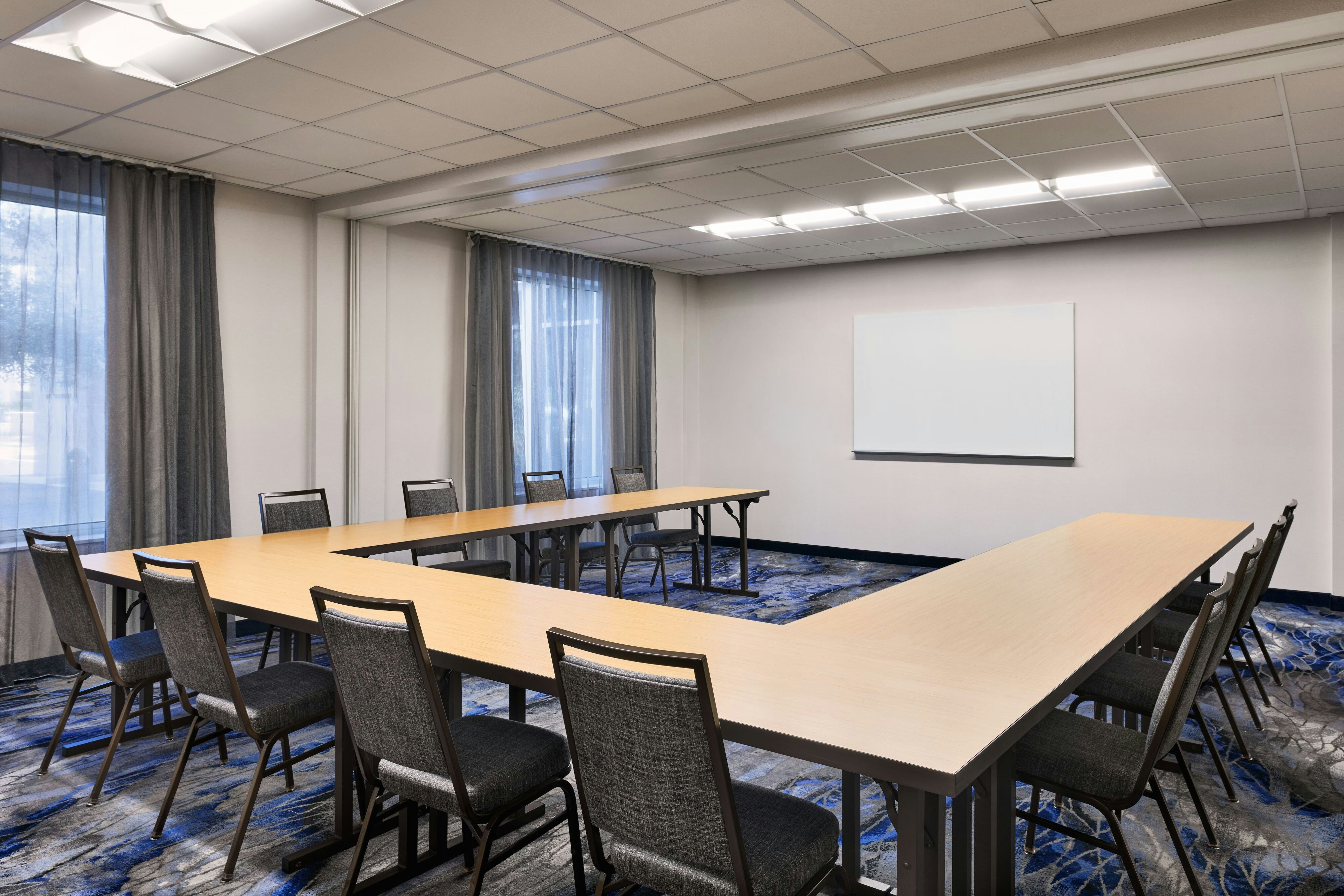 Fairfield Inn & Suites By Marriott Phoenix Tempe/Airport 43/51